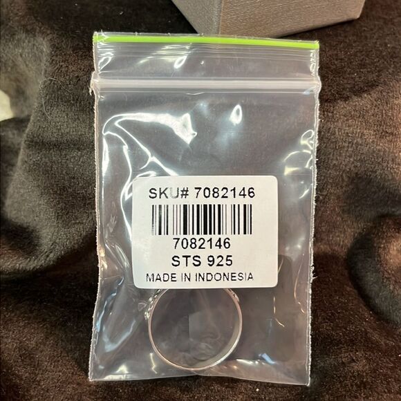 Mozambique Garnet Sterling Silver Ring 10 - Picture 11 of 12